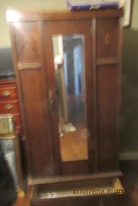 lot 3 image: 1920S VINTAGE BCM-HL WARDROBE-SEE PICS AND DESCRIPTION