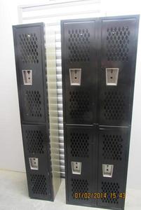 lot 95 image: METAL WAllLOCKERS