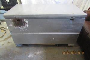 lot 7 image: JOBOX