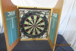 lot 94 image: KICKIN BACK DART BOARDSTILL IN BOX NEVER USED PLUS COOL SIGN