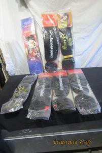 lot 210 image: KANE KALON HAIRBRAIDS FRON ROYAL IMEX INC. ALL IN PLASTIC 7 EACH