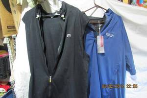 lot 212 image: GLENN ECHO XL RAIN JACKET TAG ATTACHED, NIKE SLEEVELESS JACKET W HOODIE AND BACK POCKET XL