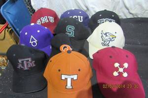 lot 89 image: COLLEGE SPORTS TEAM LIDS 10 EACH