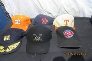 lot 86 image: COLLEGE SPORTS TEAM LIDS 6 EACH