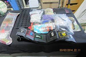 lot 175 image: GOLFING SUPPLIES VARIOUS SEE PICS AND DESCRIPTION