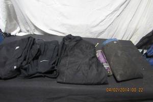 lot 195 image: RAIN GEAR
