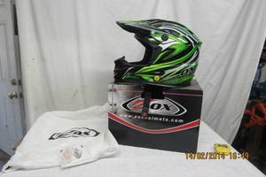lot 11 image: ZOX DIRT BIKE HELMET