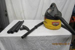lot 21 image: STINGER WETDRY VAC 2 GALLON