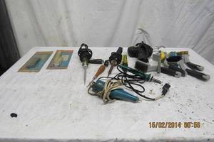 lot 28 image: ENGRAVERS, TESTERS, HEATGUN, WIRE BRUSHES