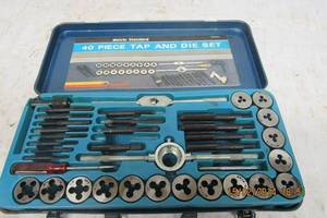 lot 19 image: WILMAN TAP AND DIE SET