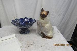lot 241 image: FIRED AND HAND PAINTED CENTER BOWL BY R. VENIGAS AND PORCELAIN CAT