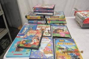 lot 256 image: DVDS KID MOVIES PLUS PUZZLE 25 EA