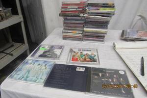 lot 265 image: CDS - MEN OF ROCKPOP 50 EA