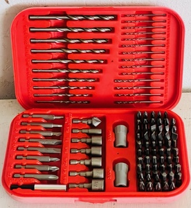 lot 20 image: SKIL SET OF NUT DRIVER  SCREWDRIVER  DRILL BITS