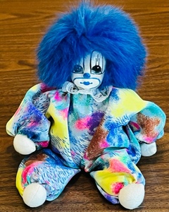 lot 26 image: 1987 Q-TEE-CLOWN HAND MADE &amp PAINTED - 8.5