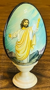 lot 32 image: BEAUTIFUL HAND-PAINTED WOODEN RUSSIAN EGG - 4 (STAND NOT INCLUDED)&nbsp