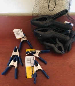 lot 111 image: BAG OF CLAMPS - VARIOUS SIZES - METAL &amp PLASTIC