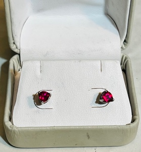 lot 40 image: .925 STERLING SILVER EARRINGS wRED STONES