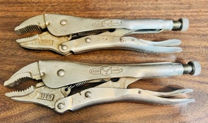lot 61 image: 2 VINTAGE PETERSEN VISE GRIPS 10WR LOCKING PLIERS
