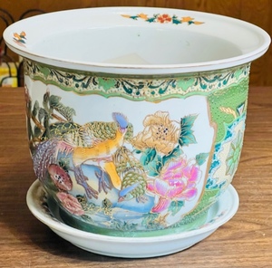 lot 65 image: BEAUTIFUL 9 VINTAGE ORIENTAL PLANTER POT