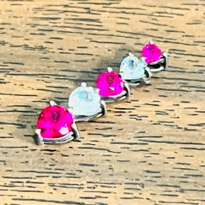 lot 85 image: 1 STERLING SILVER .925 PENDANT . EARRING wWHITE and RED STONES&nbsp