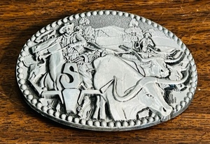 lot 192 image: AWARD DESIGNS MEDALS ZEE SERIES CATTLE DRIVE BELT BUCKLE