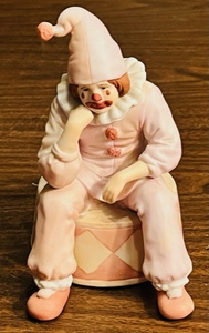 lot 218 image: 1983 ENESCO CLOWN MUSIC BOX 7 - PLAYS SEND IN THE CLOWNS