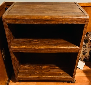 lot 234 image: ROLL-A-ROUND MICROWAVE SHELF 33x 27x 19