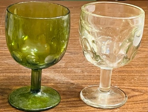 lot 356 image: 6 VINTAGE 70s ERA STEMMED GOBLETS