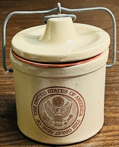 lot 347 image: VINTAGE 4 COPPER CROCK CLUB 1981 CROCK wU.S. PRESIDENTs SEAL