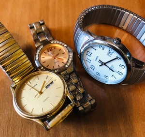 lot 146 image: LOT OF 3 - PULSAR WATCH MODEL 754401  KIM ROGERS WATCH MODEL WAC8158BK 0115 &nbsp TIMEX WATCH MODEL T2H451