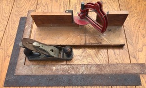 lot 251 image: 2 VINTAGE SQUARES  1 WARDS MASTER VINTAGE PLANER &amp MOUNTED ANGLE CUTTER