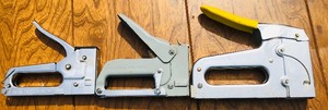 lot 250 image: STANLY  SWINGLINE  ARROW HAND STAPLERS