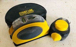 lot 214 image: STRAIT-LINE LASER LINE GENERATOR &amp STRAIT-LINE CHALK LINE