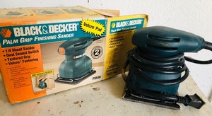 lot 212 image: BLACK &amp DECKER PALM GRIP FINISHING SANDER&nbsp