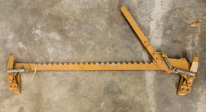 lot 211 image: BARB WIRE STRETCHER&nbsp