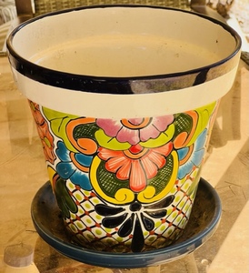 lot 374 image: DECORATIVE FLOWER POT 10 - MADE IN MEXICO