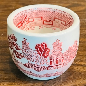 lot 387 image: 2.5 CUP FROM STERLING CHINA MADE FOR YORK KITCHEN EQUIPMENT CO. NY