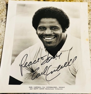 lot 104 image: 8x 10 VINTAGE EARL CAMPBELL AUTOGRAPHED PICTURE for COPENHAGEN, SKOAL, and HAPPY DAYS SMOKELESS TOBACCO&nbsp