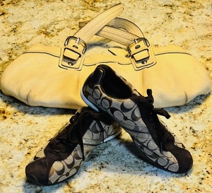 lot 113 image: COACH A1402 SNEAKERS SIZE 8.5 wCOACH USED HANDBAG