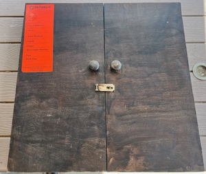 lot 289 image: &nbspVintage Lockable Wall-Hanging Key Cabinet&nbsp24x24x3