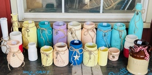 lot 152 image: Lot of 20 Hand-Painted Decorative BallKerrand Assorted Mason Jars