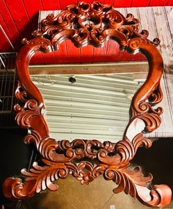 lot 202 image: Beautiful Vintage Ornate Wood Framed Mirror&nbsp43x26&nbsp