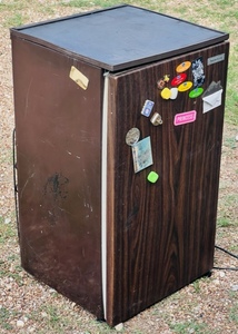 lot 35 image: Sears Kenmore Model 564.8943620 Mini-Fridge(Contents Included)