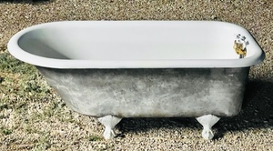 lot 3 image: Vintage Clawfoot Cast Iron Bathtub WBrass Hardware