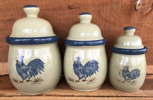 lot 176 image: Vintage 1983 Jacaman Rooster Ceramic Canister Set of 3