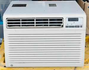 lot 40 image: GE 8000BTU Model AGW08FDM1 Window Air Conditioner 115V
