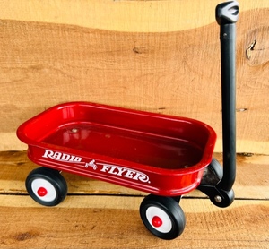 lot 50 image: 12.5x7.5x5.5 Small Radio Flyer Wagon