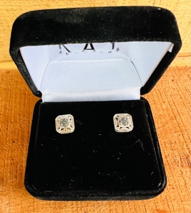 lot 95 image: Kay Jewelers.925 Sterling Silver Earrings