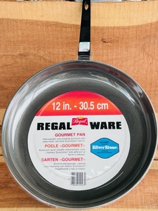 lot 184 image: New Regal Ware 12in. Gourmet Frying Pan